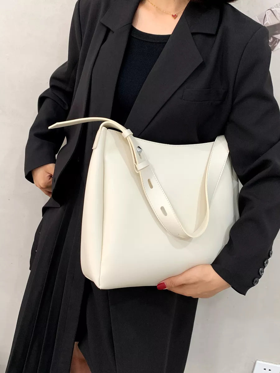 Luna Shoulder Bag