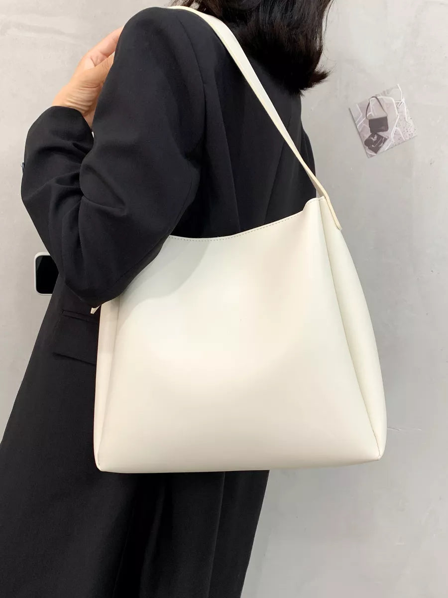 Luna Shoulder Bag