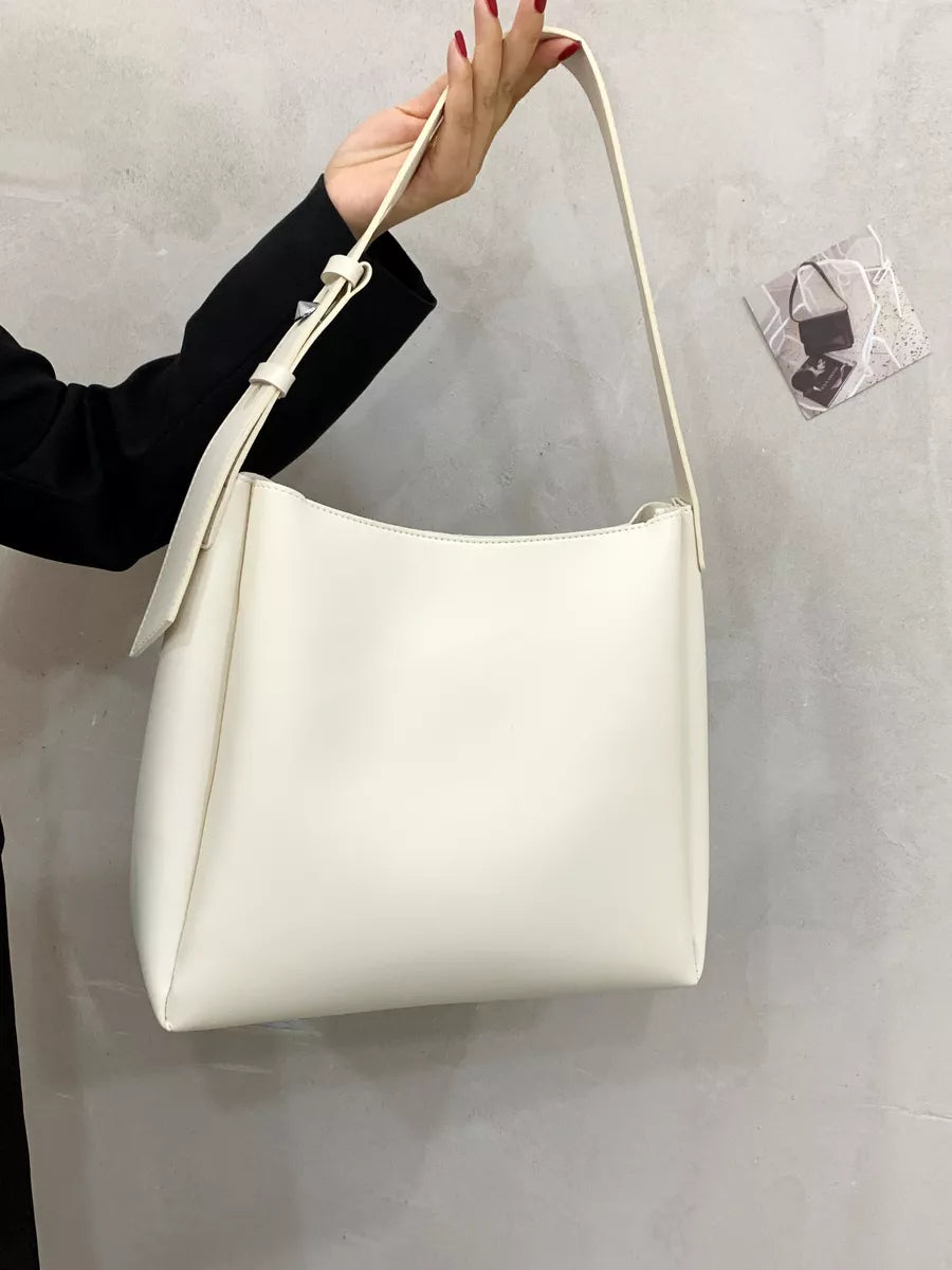 Luna Shoulder Bag